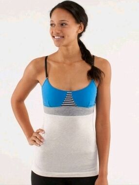 RARE Lululemon Contentment Triangle Tank Top Size 6 Blue-Grey Athletic Yoga